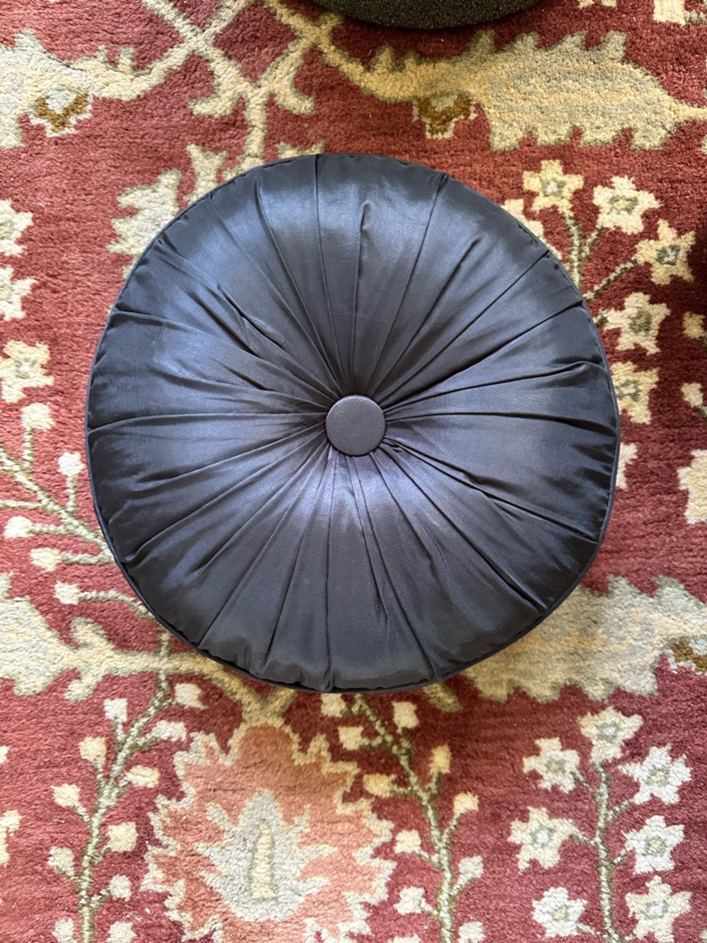 Black Round Tufted Accent Pillow Cushion